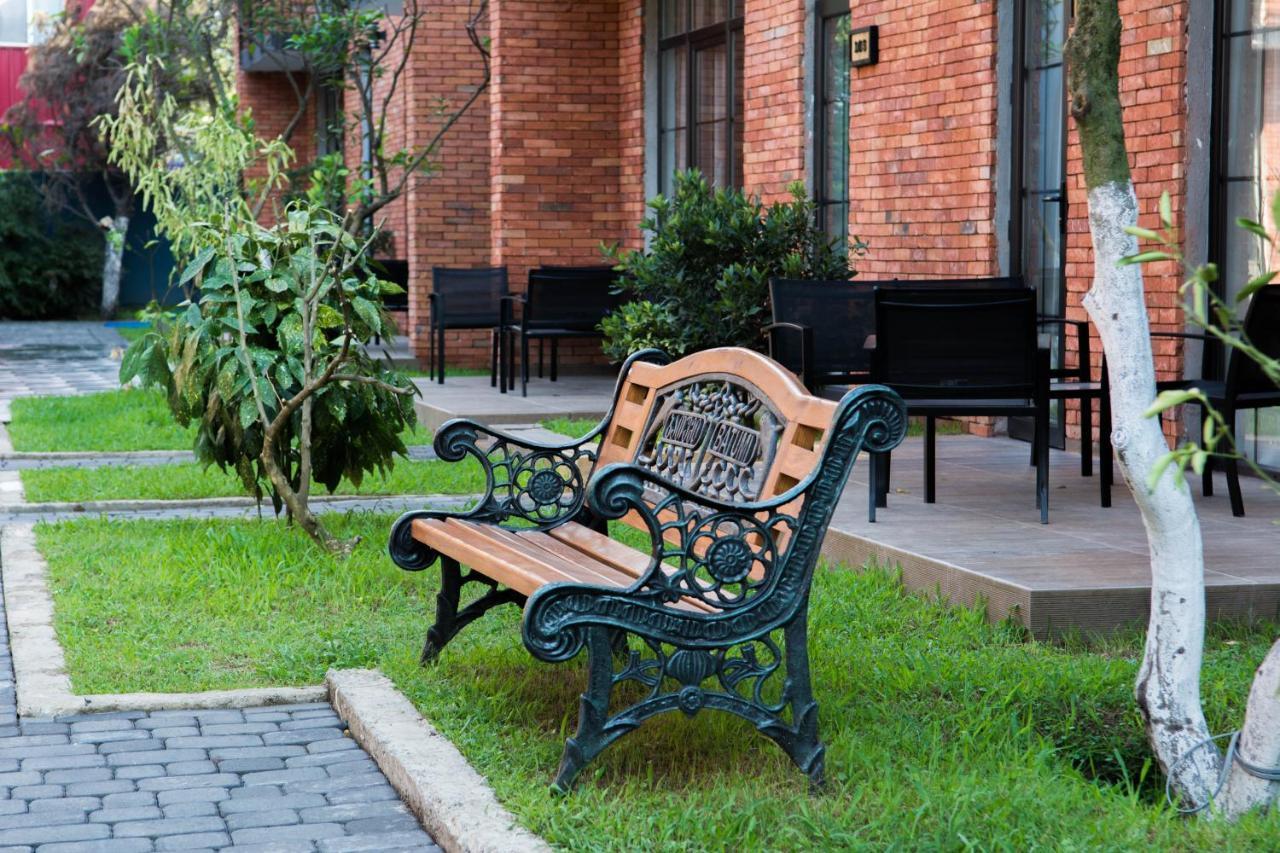 Citron Cottages Batumi Esterno foto